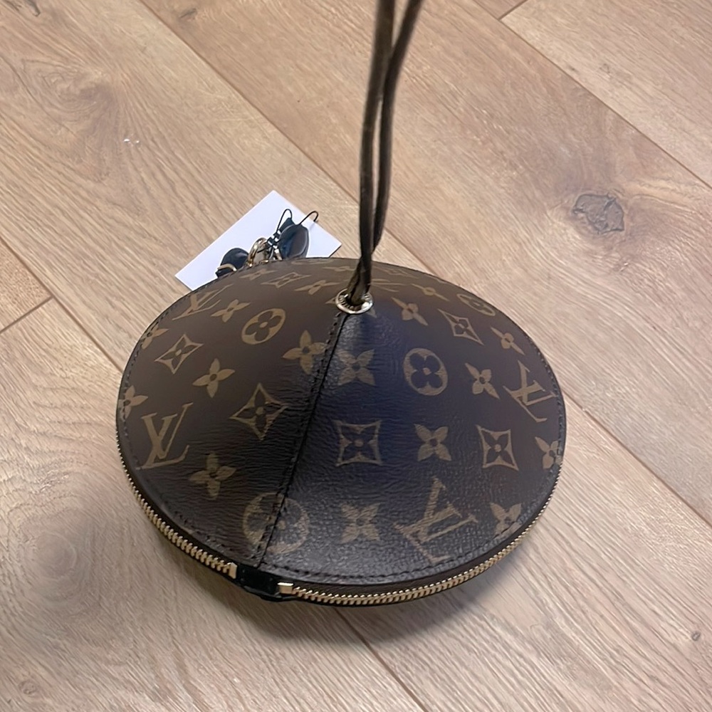 Louis Vuitton Monogram Round Crossbody in Brown and Gold